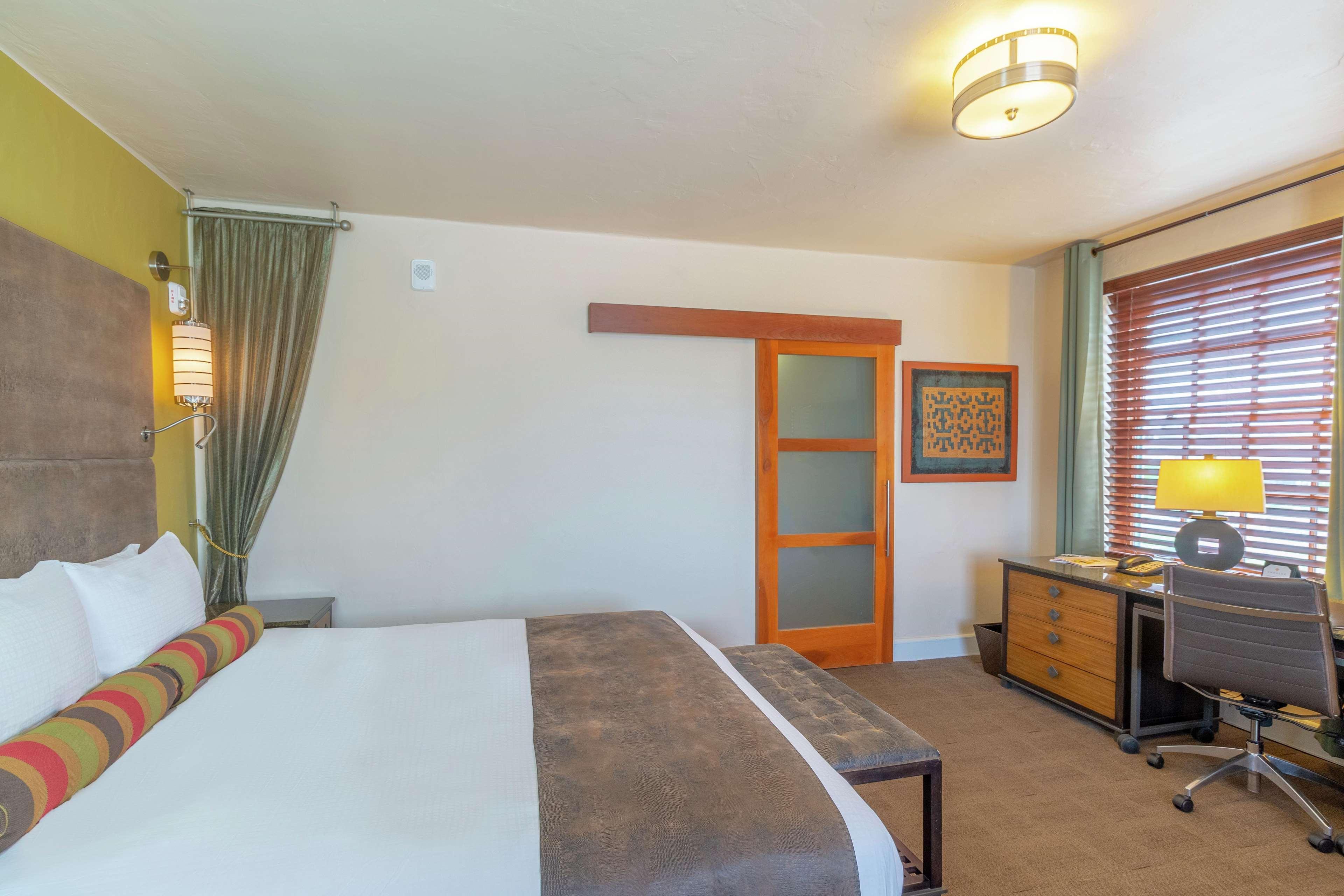 Hotel Andaluz Albuquerque, Curio Collection By Hilton Bagian luar foto